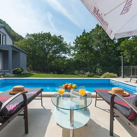 Apartments Srdanovic Omiš Екстериор снимка