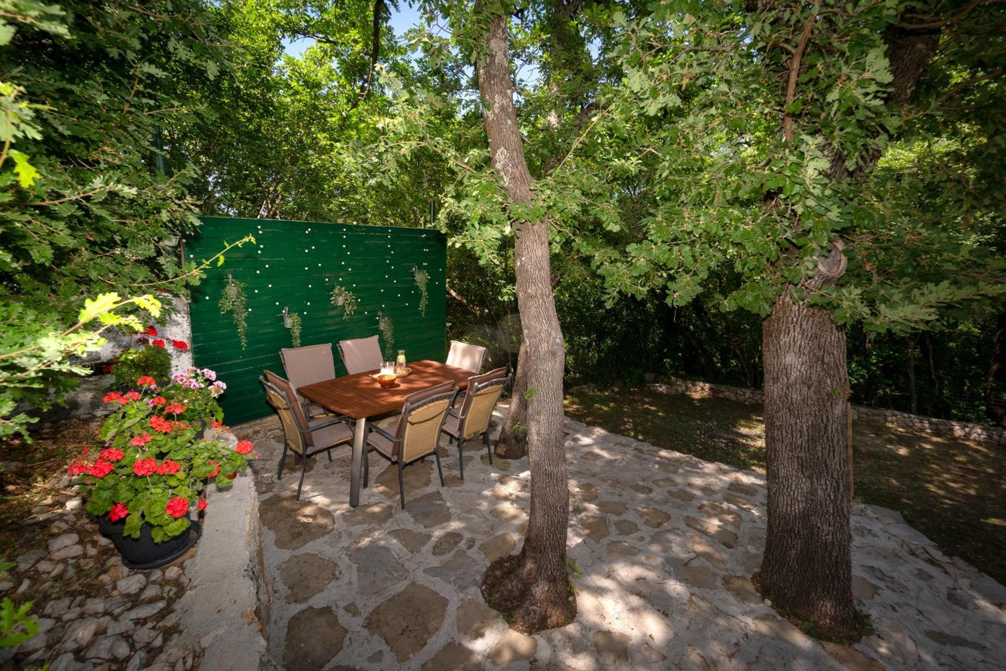 Apartments Srdanovic Omiš Екстериор снимка