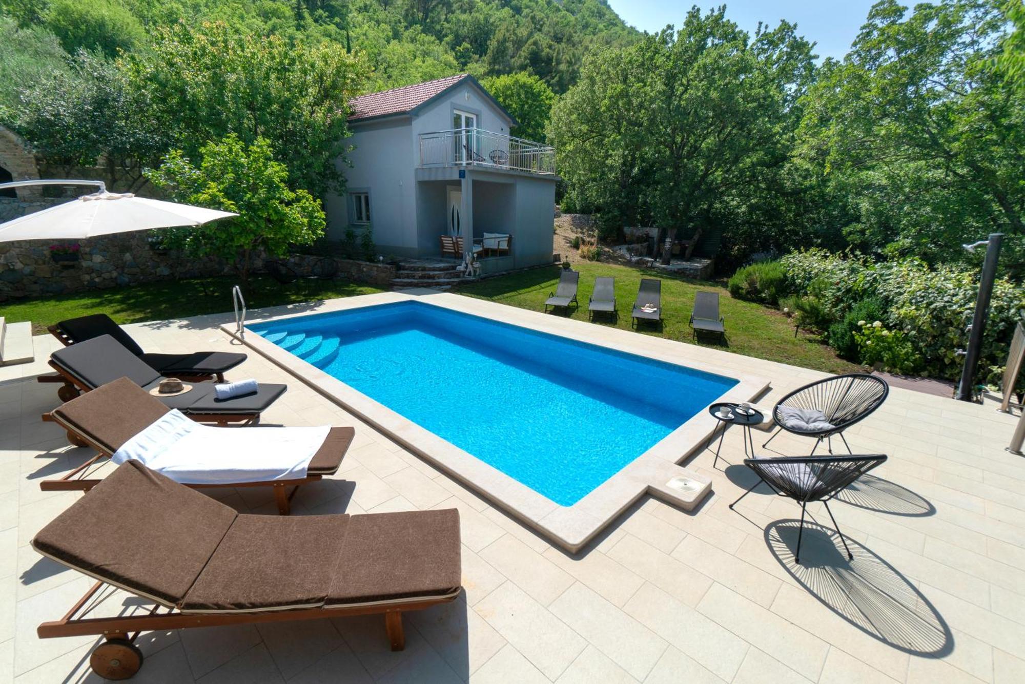 Apartments Srdanovic Omiš Екстериор снимка
