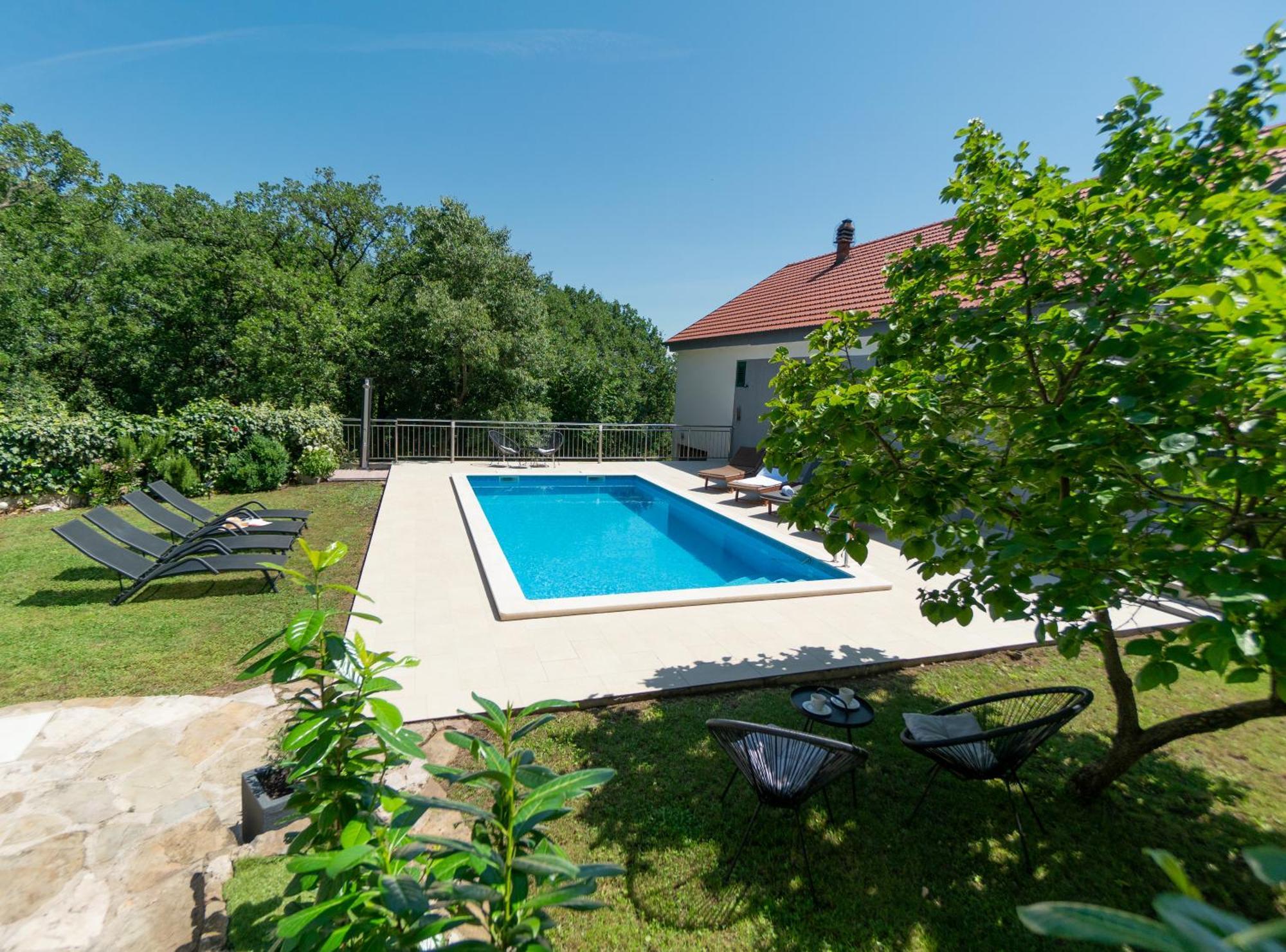 Apartments Srdanovic Omiš Екстериор снимка