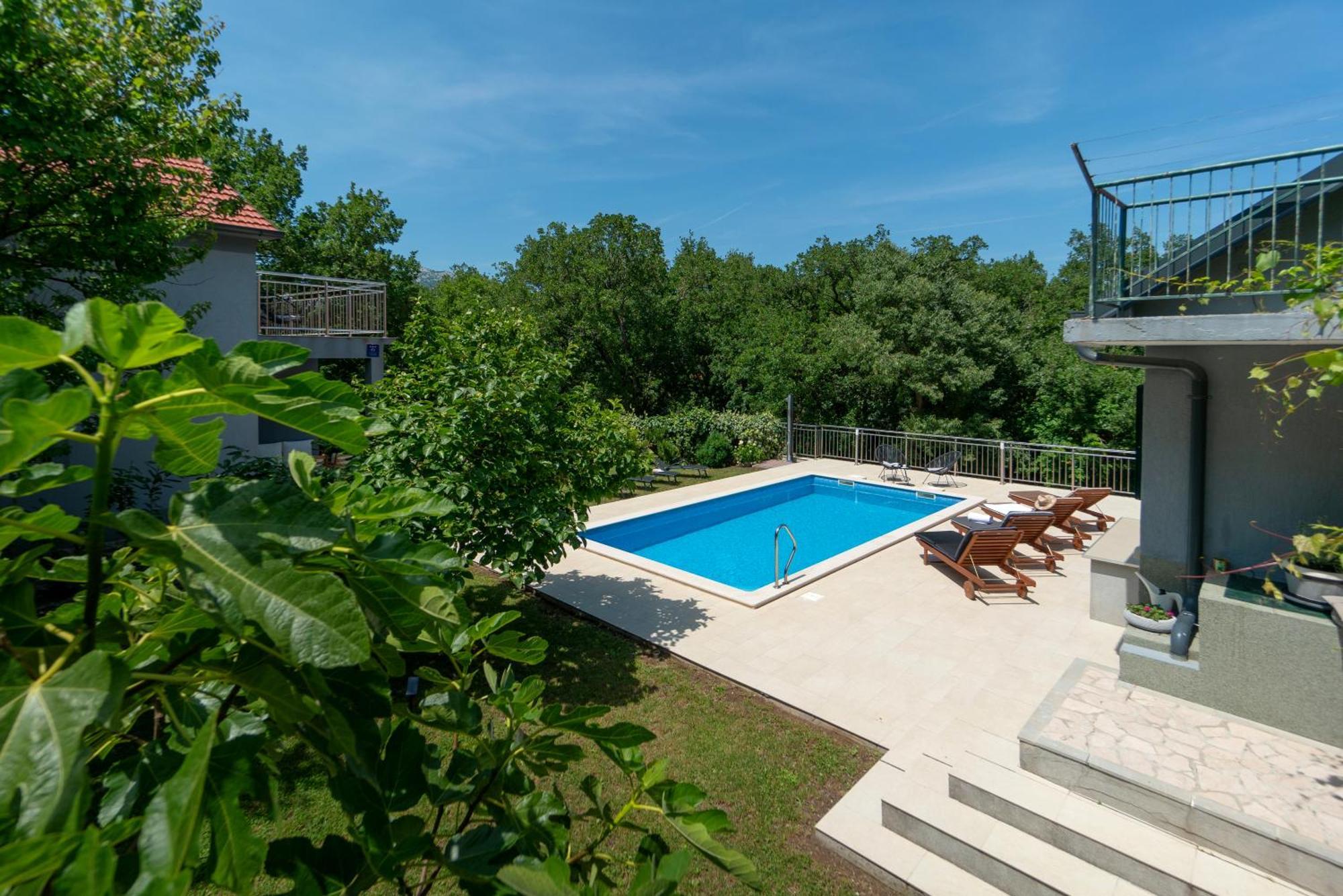 Apartments Srdanovic Omiš Екстериор снимка